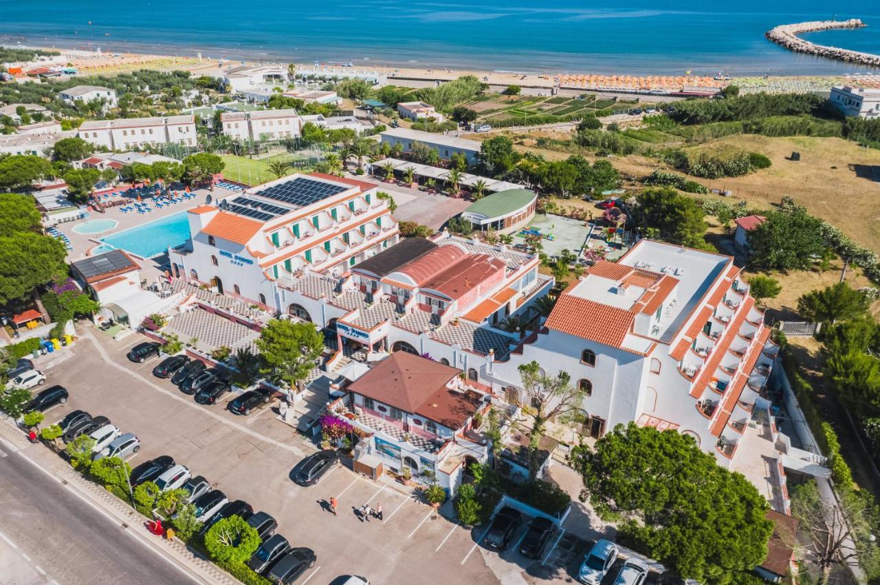 פסקיצ'י Hotel D'Amato מראה חיצוני תמונה