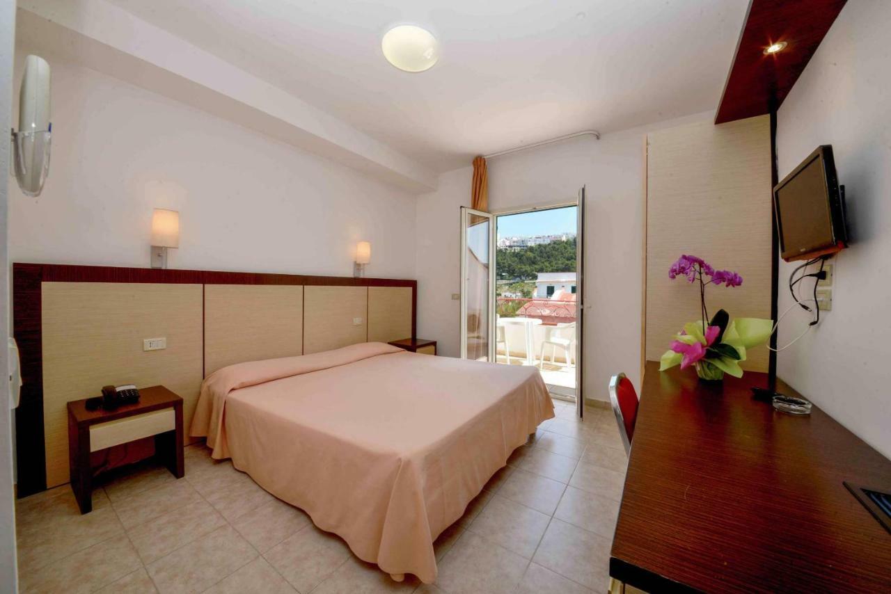 פסקיצ'י Hotel D'Amato מראה חיצוני תמונה