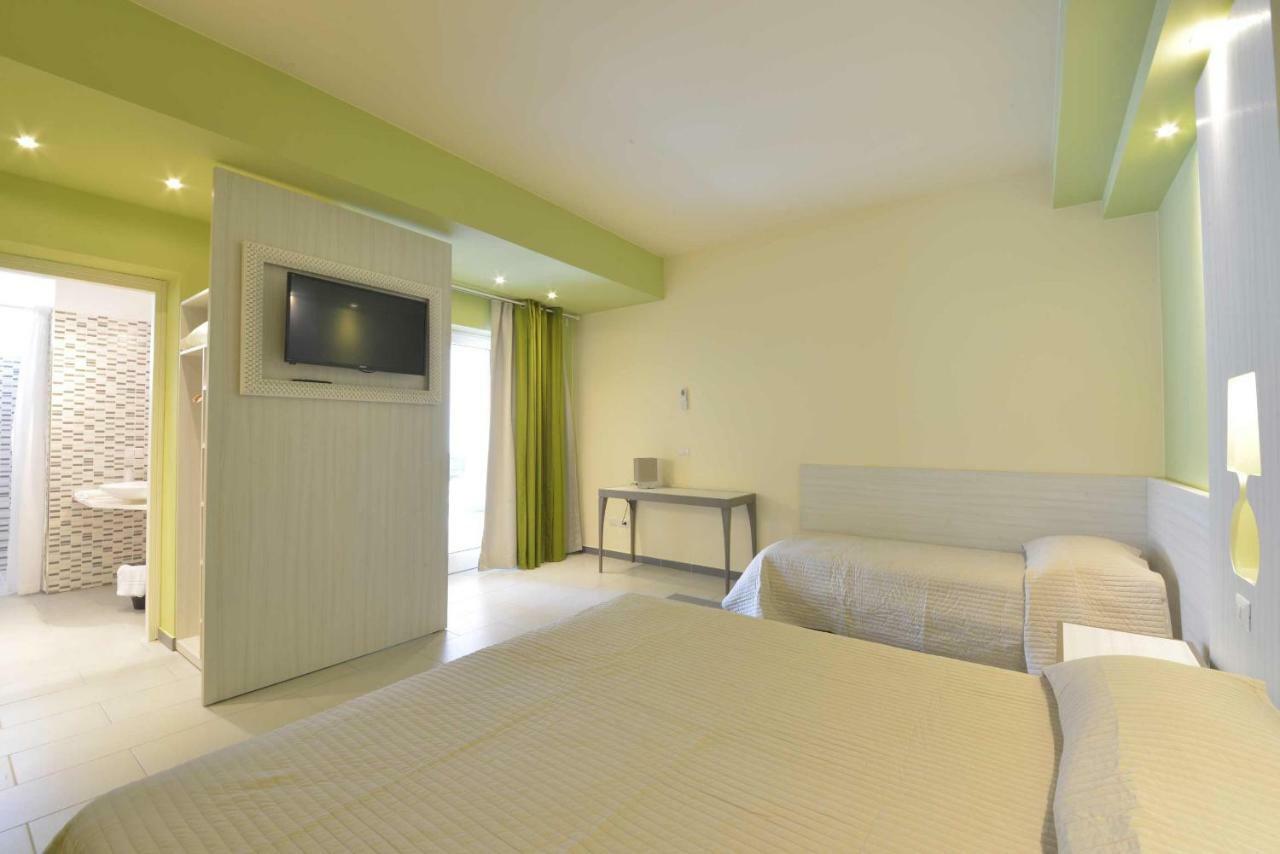 פסקיצ'י Hotel D'Amato מראה חיצוני תמונה