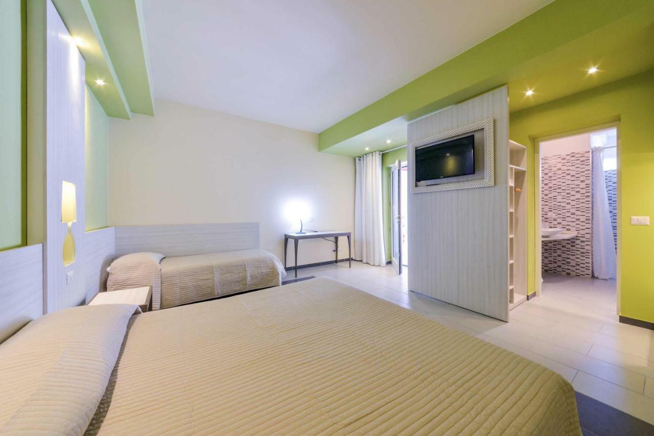 פסקיצ'י Hotel D'Amato מראה חיצוני תמונה